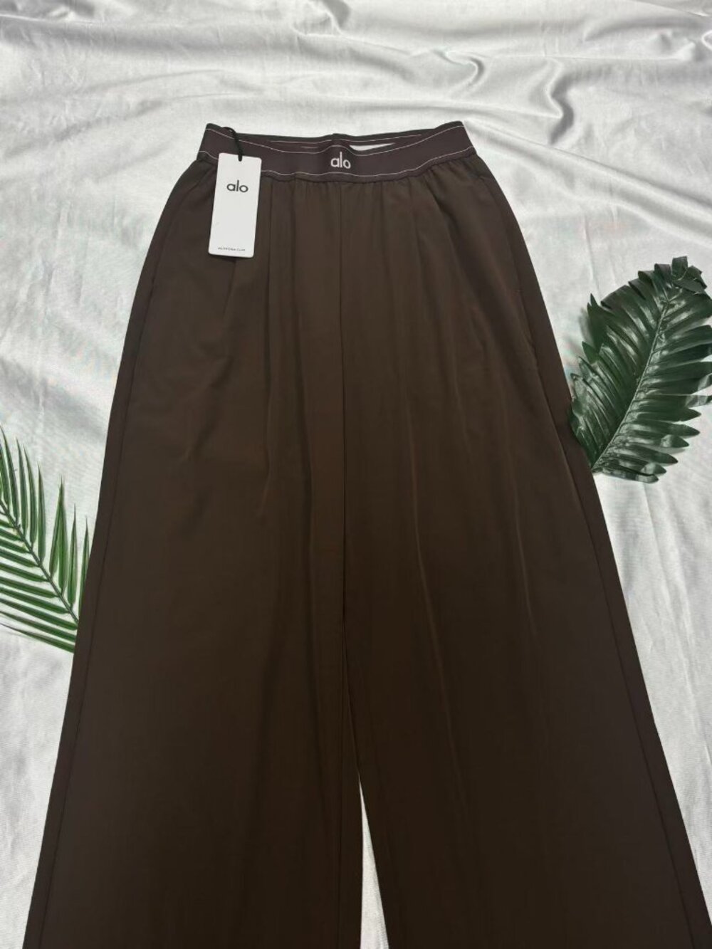 🪬Alo Yoga Suit Up Trouser Brown Regular Fit Workwear Style - Picture 8 of 11